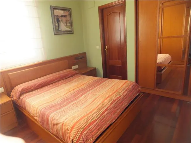 Casa Adosada en Venta en Villanueva de Mena — 11