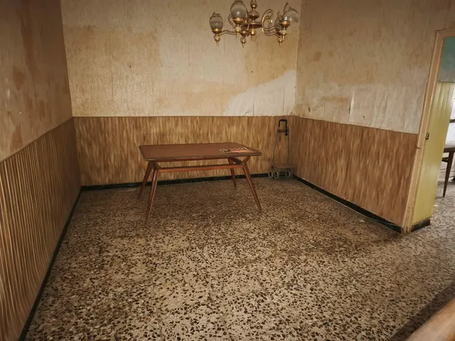 Oportunidad en Almansa: Casa para Reformar en San Roque por  - foto 2