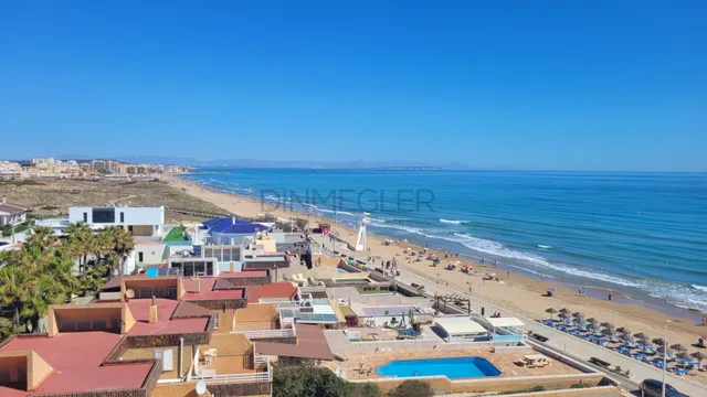 Primera línea, Piscina, parking en La Mata! — 34