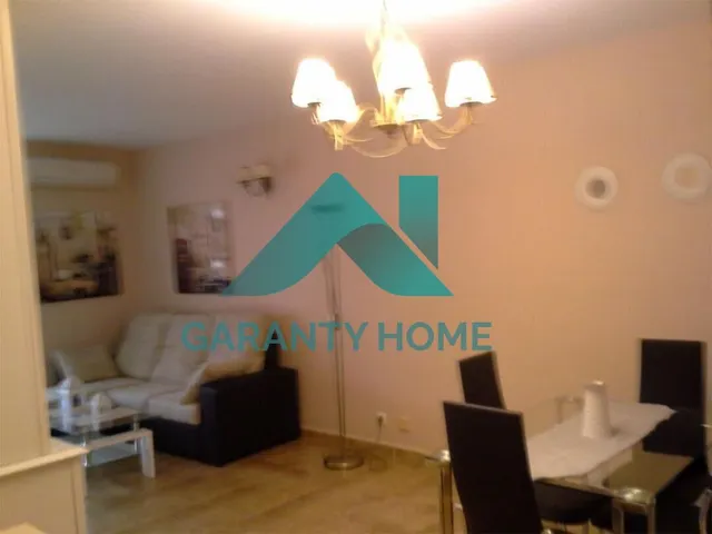 SE ALQUILA APARTAMENTO EN ZONA FRATRES CON GARAJE — 11