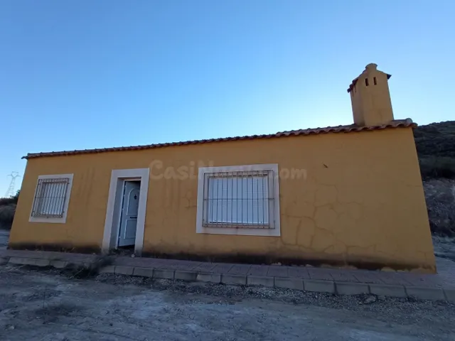 Casa con terreno - foto 3