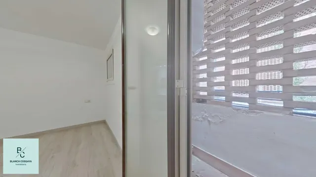 LOCAL COMERCIAL A ESTRENAR — 17