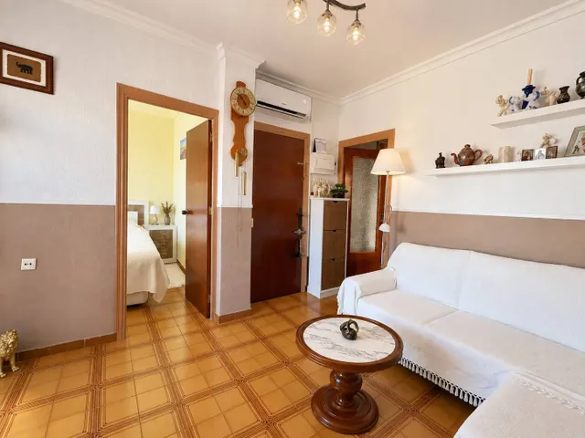 Piso con terraza y trastero en solarium a 500 metros de la playa y paseo maritimo. — 13