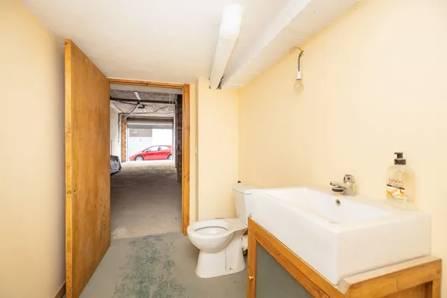 Venta de local comercial en Peligros — 12