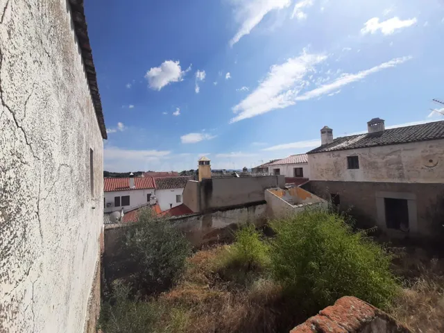 Gran casa con patio amplio en Malpartida de Cáceres - foto 2