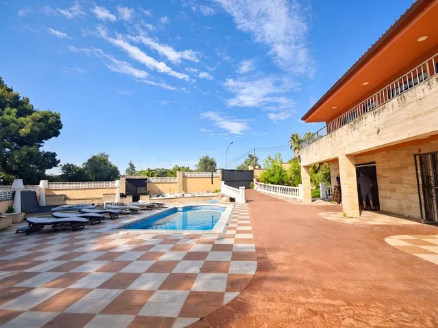 Casa independiente a 4 vientos con piscina y jardín en Llore - foto 3