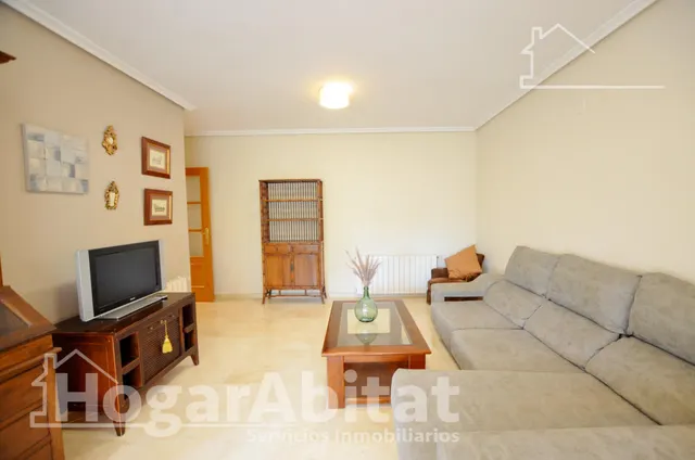 EN RESIDENCIAL CON PISCINA Y GARAJE CERCA DEL MAR — 7