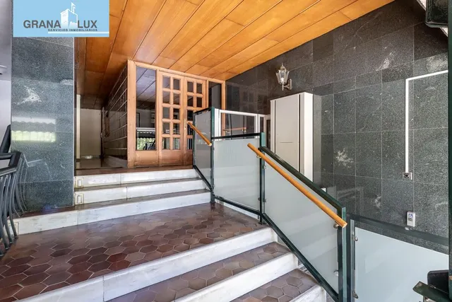 EXCLUSIVO INMUEBLE EN PLAZA DE CARRETAS, JUNTO AL EMBLEMÁTICO PASEO DEL SALÓN — 25