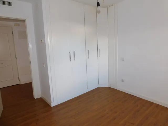 Piso en planta baja de 1 Dormitorio con Garaje y Trastero — 10
