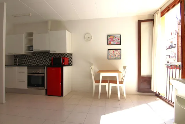 Junto calle Trafalgar,  luminoso segundo piso de 40 metros cuadrados con cédula de habitabilidad — 8