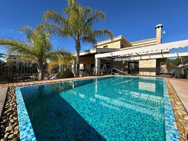 Se vende finca con increíble chalet en La Manga Club — 2