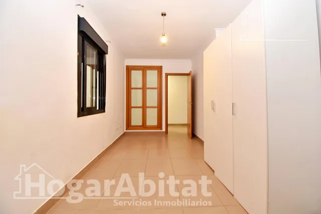 Espacio y libertad al aire libre en esta cómoda planta baja con terraza y patio — 26