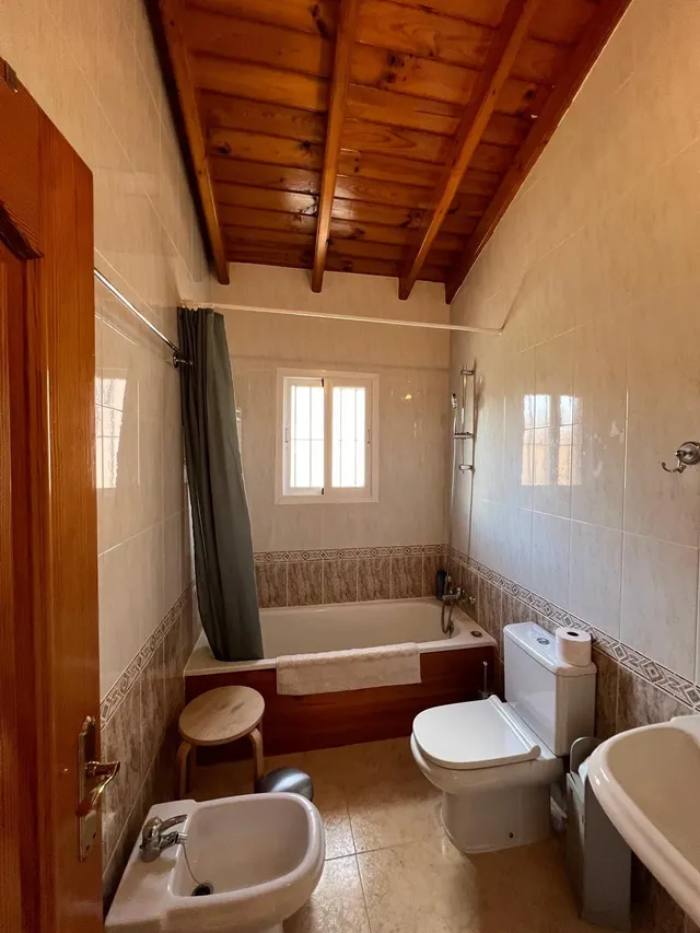 Casa adosada con grandes patios y mucha tranquilidad en Calabardina — 28