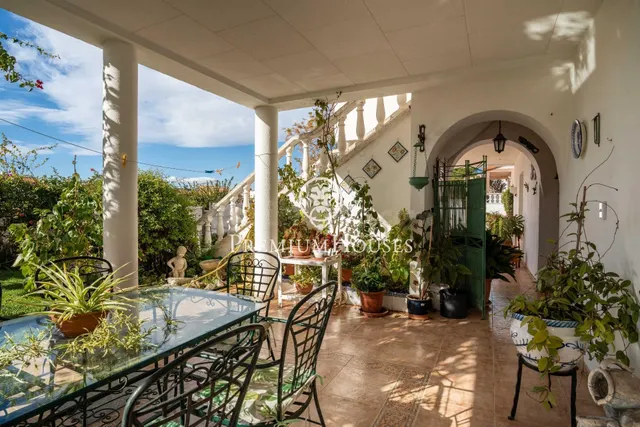 Casa independiente con jardín y piscina en Santa María - foto 4