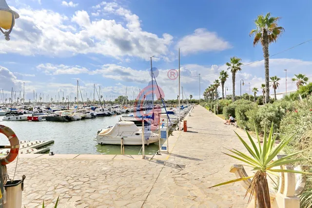 Tu apartamento junto al mar en Guardamar | Terraza, piscina, garaje y trastero | 184.900€ — 37