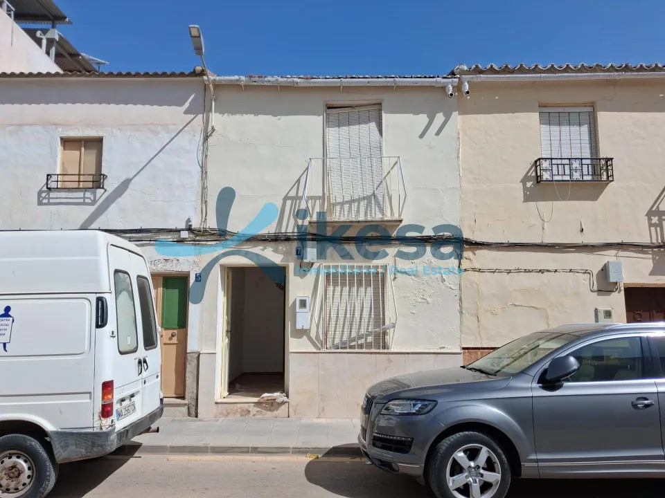 Venta de casa adosada en La Roda de Andalucía - Sevilla