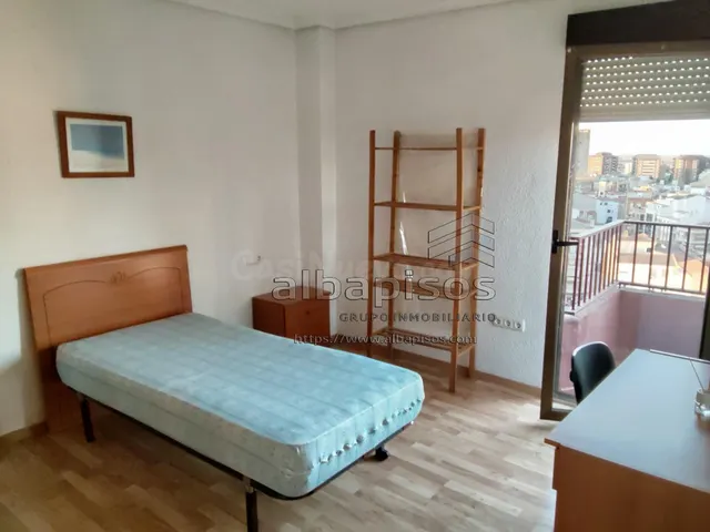 Espectacular vivienda reformada con garaje, trastero, 2 balc - foto 3