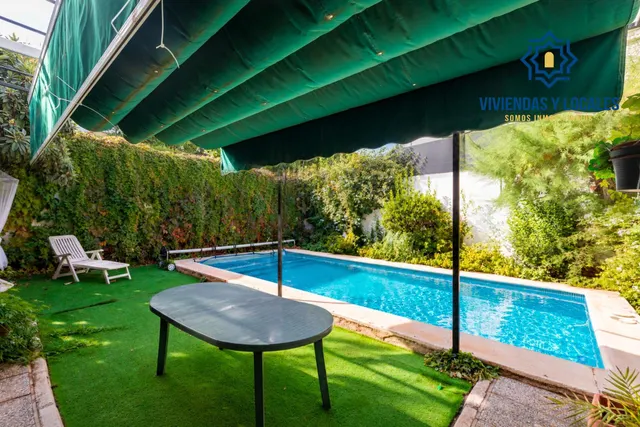 Preciosa casa en Ogíjares con piscina y jardín — 15