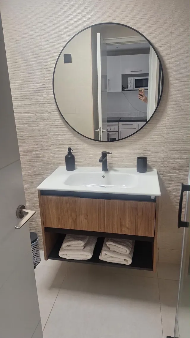 Estudio reformado con licencia turistica en Gamonal, Benalmadena — 12