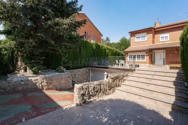 Exclusivo chalet pareado con piscina privada y parcela de 50 - foto 5