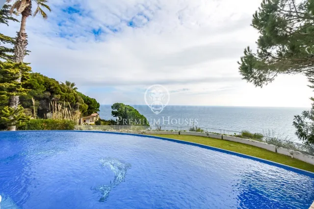 Villa con espectaculares vistas al mar en Lloret de Mar - foto 3