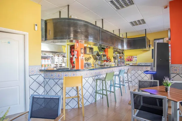 VENTA DE LOCAL MAS TRASPASO CAFETERIA PUERTO DE LA CRUZ — 10