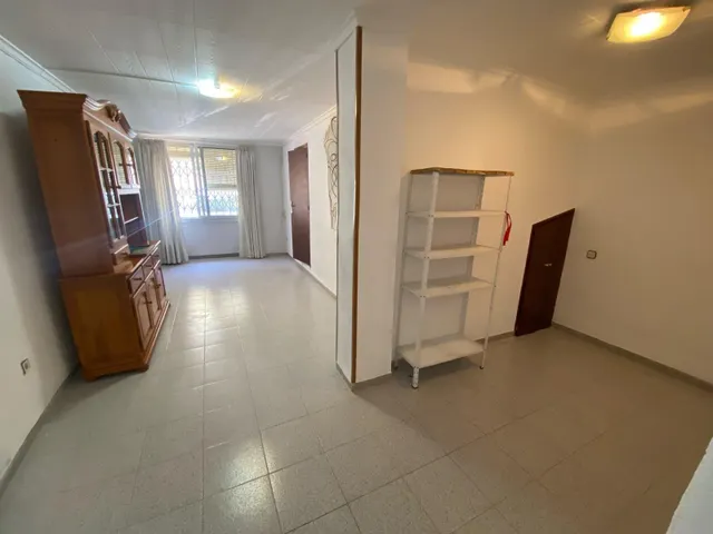 ¡AMPLIA VIVIENDA CON TERRAZA EN LA ZONA ALTA DE LA POBLACIÓN! — 13