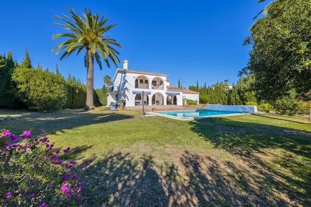 Chalet 5 habitaciones 337m² en venta - Costa Del Sol - foto 2