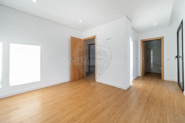 Chalet 3 habitaciones 185m² en venta - Unhão e Lordelo - foto 4