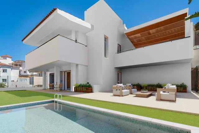 *** ESTRENA LA CASA INDEPENDIENTE CON PISCINA QUE SIEMPRE SOÑASTE AHORA EN EL CORAZÓN DE MIJAS !!!. — 2
