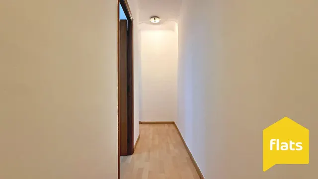 Se vende Amplio y Luminoso Piso exterior de 3 amplias habitaciones, Galería exterior, patio interior, Aire Acondicionado y con increíbles oportunidades de reforma a tu gusto! — 23