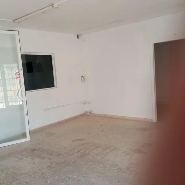 🏢 Estupendo local Comercial en Venta con posibilidad de hacer vivienda. — 7
