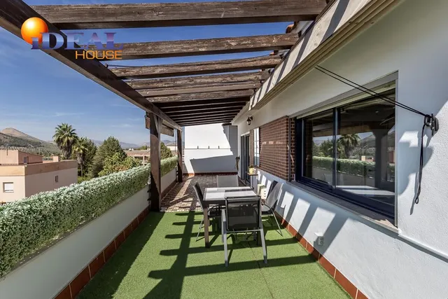 Piso con terraza en Albolote — 6