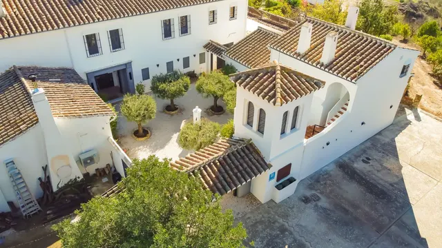 Hotel 13 habitaciones 999m² en venta - South of spain — 11