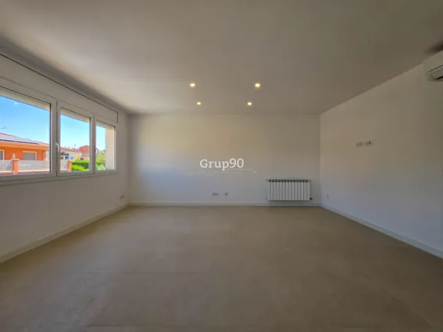 ¡a estrenar! espectacular casa adosada con gran jardín a 20 min de Lleida — 25