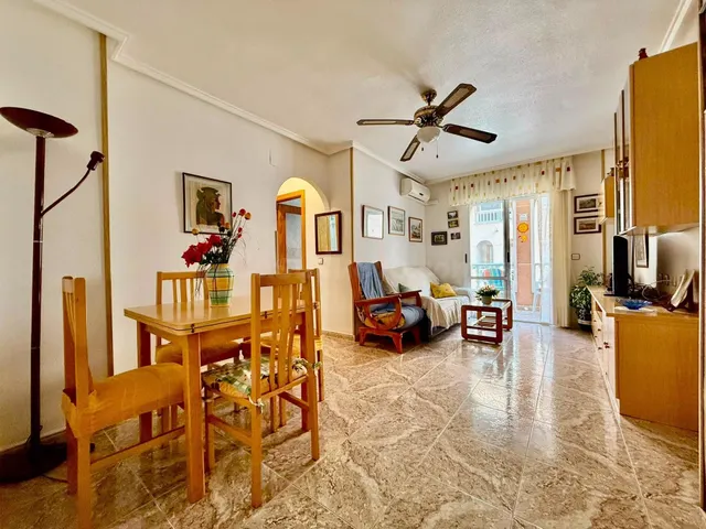 MAGNIFICA VIVIENDA A UNOS PASOS DE LA PLAYA, IDONEA COMO VAC - foto 2