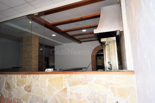 Local comercial 95m² en venta - Pueblo - foto 2
