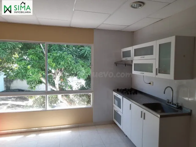 SE VENDE CASA DE 3 NIVELES UBICADO EN EL BARRIO DE CRESPO