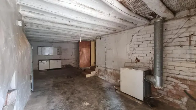 Casa en venta en Aguarón. — 17