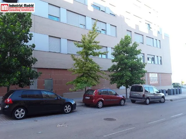 LOCAL COMERCIAL EN ARGANDA DEL REY — 6