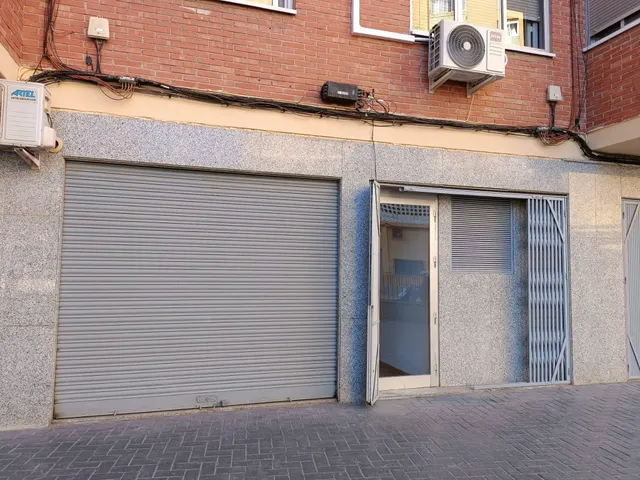¡Ideal para tu negocio! Alquiler de local luminoso en zona Princesa Mercedes — 17
