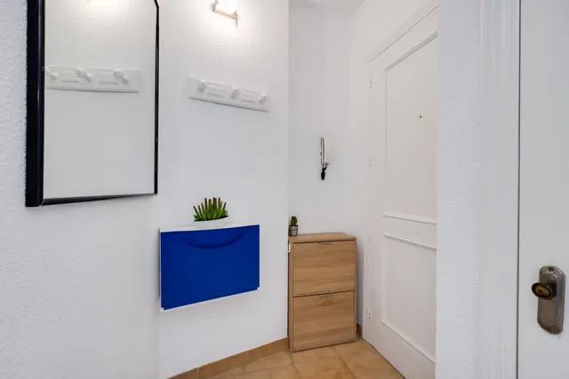 GRAN APARTAMENTO EN TORREVIEJA: 2 HAB, 1 BAÑO — 7