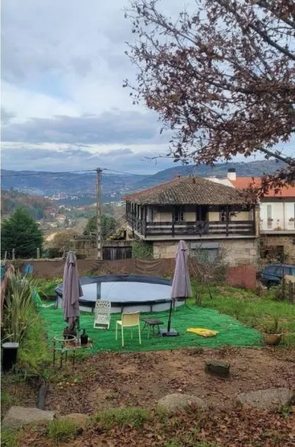OPORTUNIDAD!!! SE VENDE CASA RURAL CON TERRENO EN ALONGOS