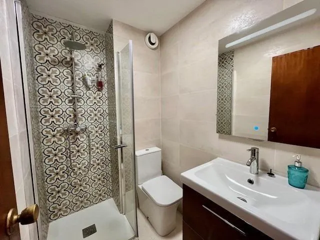 Apartamento de 3 dormitorios y 2 baños a 200 metros de Playa del Cura — 8