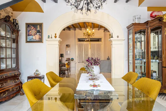 Casa de pueblo reformada con jardín en Campanet — 7