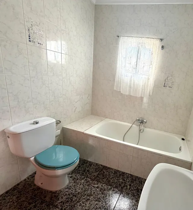 Casa de pueblo en pleno centro de La Joya con dos viviendas independientes y parcela de 500 m2 — 30