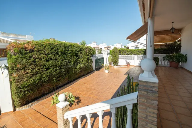 MAGNIFICO CHALET EN LA PUNTA DE LOS INGLESES CON 8 habitacio - foto 4