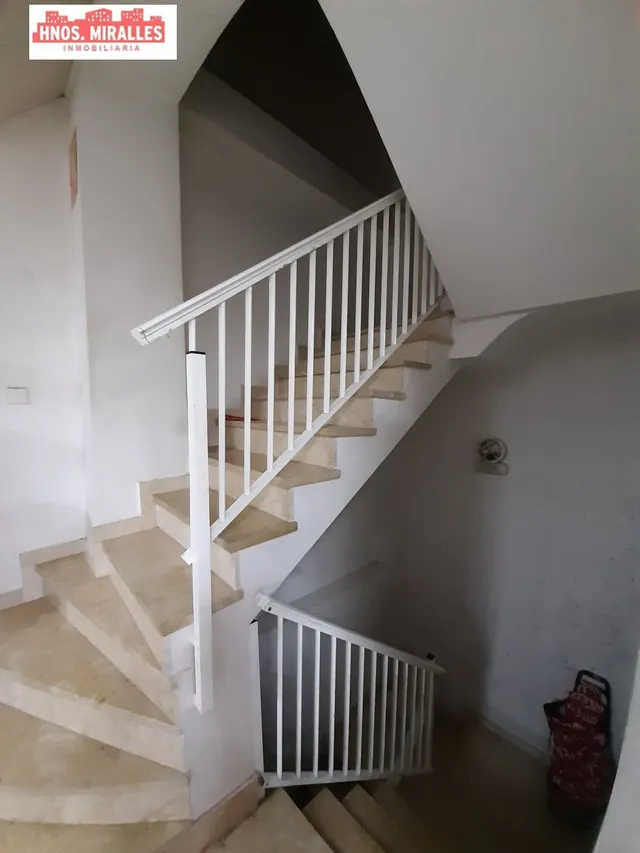 LOCAL DISPONIBLE PARA CUALQUER TIPO DE NEGOCIO, MUY INTERESANTE Y EN ZONA CENTRO. — 17