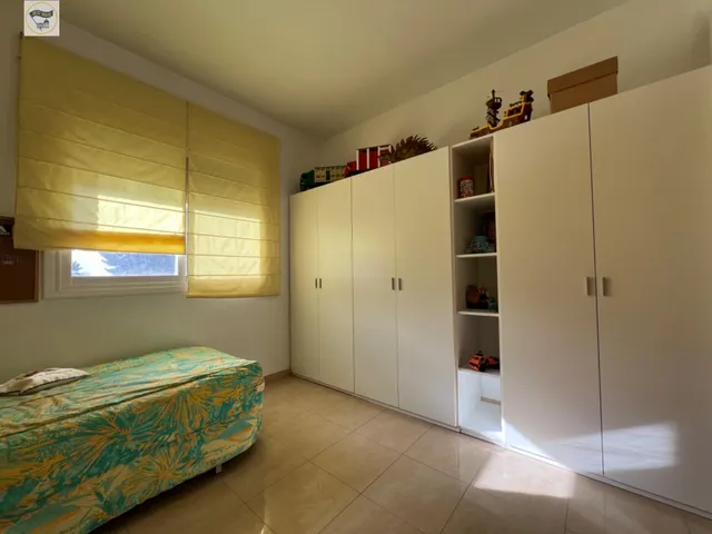 ESPECTACULAR CASA CON PISCINA — 30