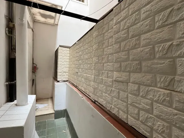PISO MUY AMPLIO Y TRANQUILO EN SARRIA — 11